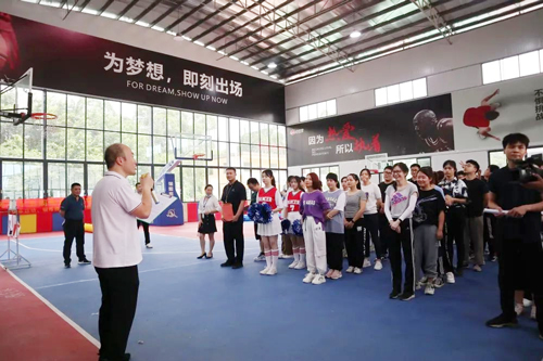 欢乐活动，高效工作——人生就是博官网十五周年庆趣味活动会